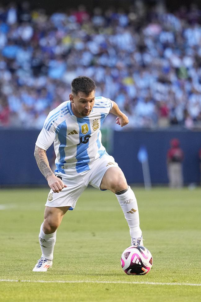 马德兴：米利西奇不敢热身U17女足，一年半不换血，足协当断则断