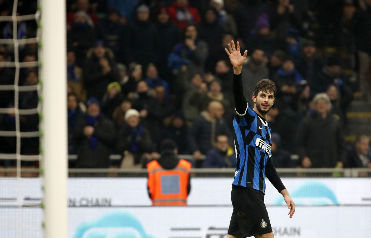 14场1球，斯基拉：米兰不满意恩昆库的表现，正考虑将他出售（14场仅进1球，斯基拉称米兰不满恩昆库表现，正酝酿将其出售）