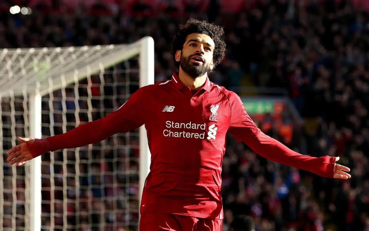 足球中超发布赛程海报，视觉效果炸裂（中超公布赛程海报，视觉冲击力爆棚）