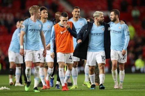 今年上海双雄争冠战启用外籍裁判，去年的主裁为傅明、李海新