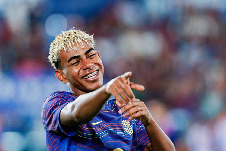 西甲半场：阿尔马达造险，拉波尔特伤退，毕尔巴鄂0-0马竞（西甲半场战报：阿尔马达制造威胁，拉波尔特因伤离场，毕尔巴鄂0-0马竞）