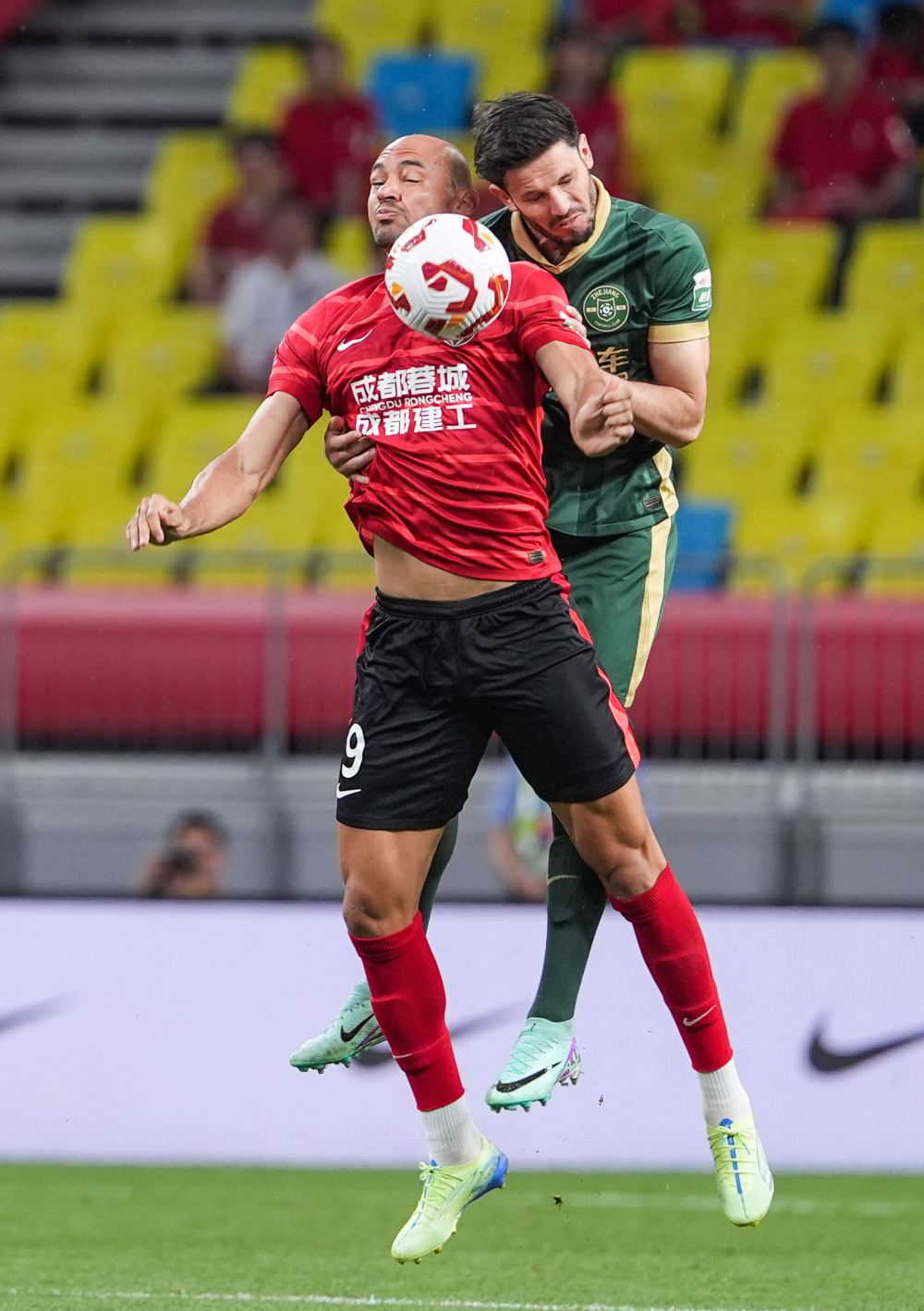 希罗上半场20分＆下半场0分，热火10分不敌独行侠