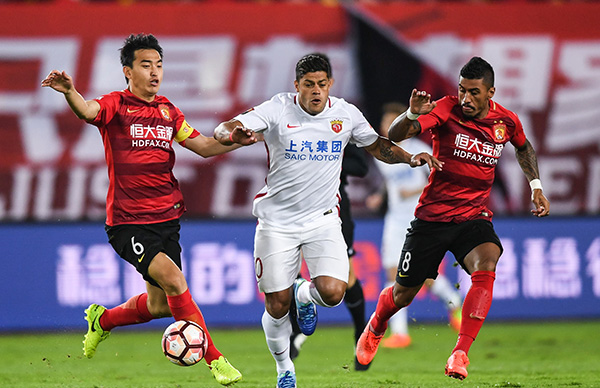 马钦：C罗是禁区杀手，但梅西比他更能凭一己之力赢得比赛