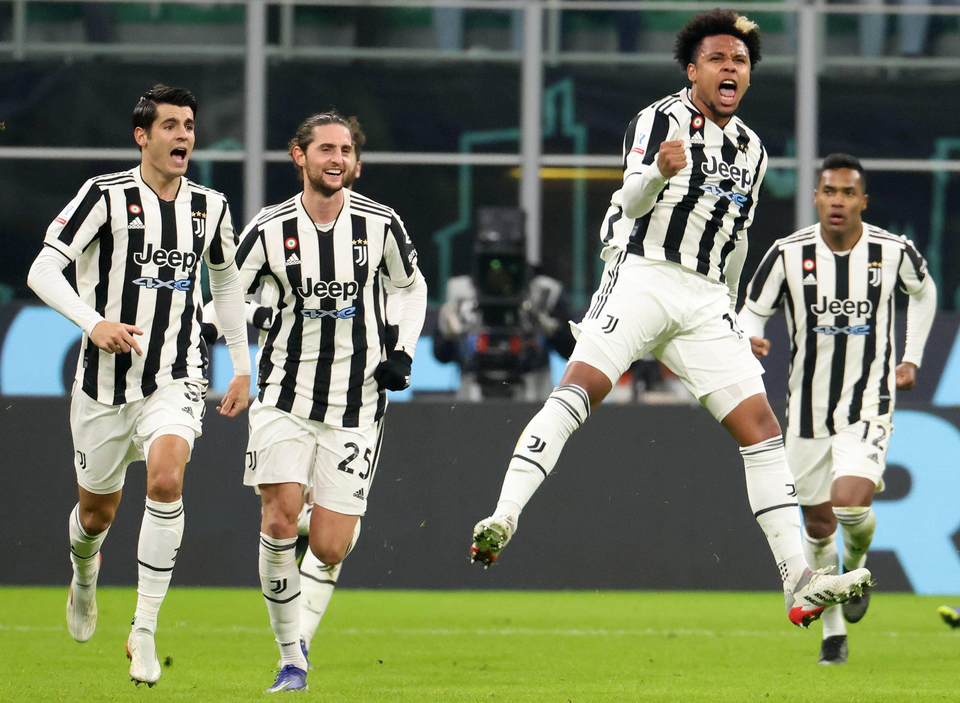 球迷：这球就是不讲道理的那种