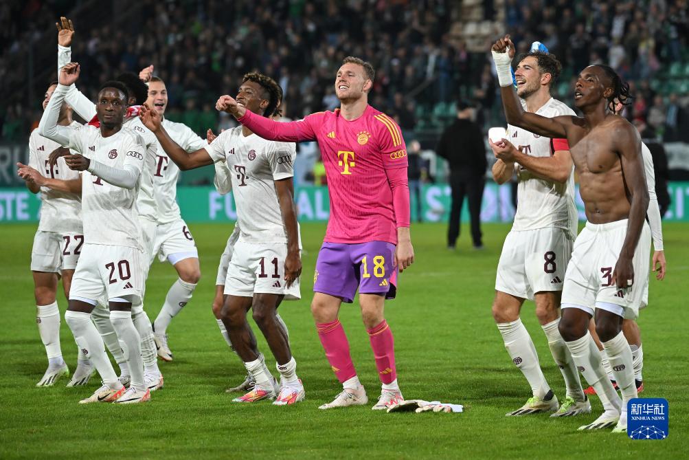 每体：拉什福德缺席了巴萨今天的训练，知情人表示他并无大碍（每体：拉什福德今日未参加巴萨训练，消息人士称无大碍）