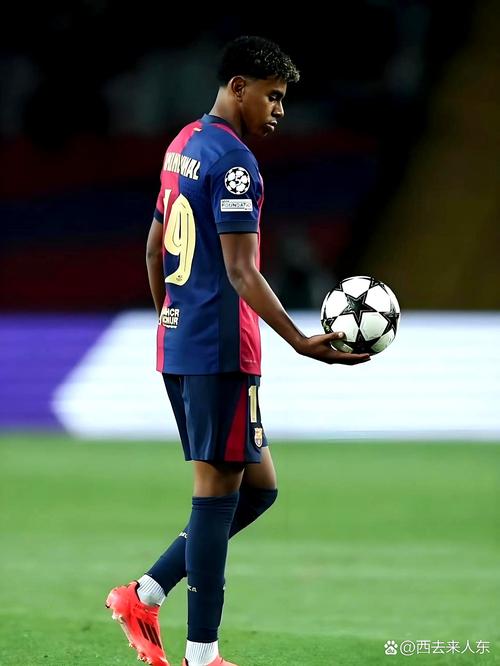 媒体人建言邵佳一：必须年轻化，在场上要争主动权和快节奏