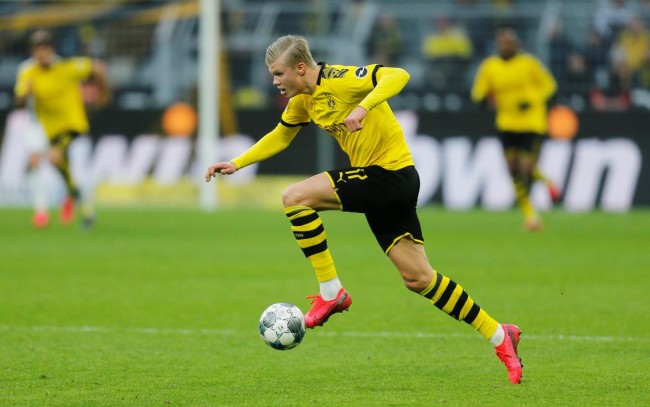 踢球者德甲第15轮最佳阵：斯塔尼希奇、聚勒、希克等球员在列（德甲第15轮踢球者最佳阵容出炉：斯塔尼希奇、聚勒、希克等入选）