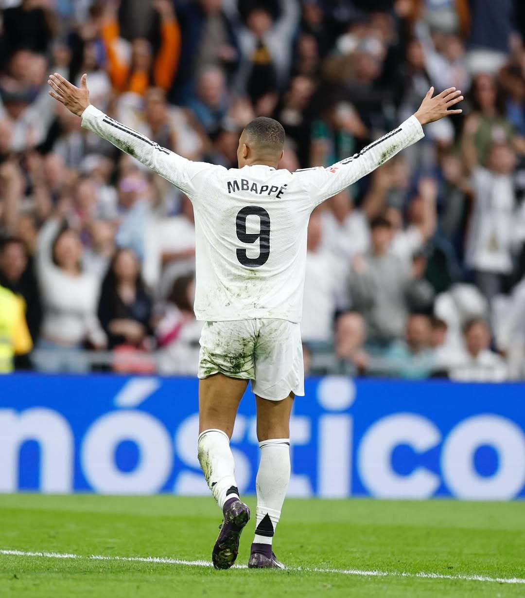 哈登爆发，却被保罗抢风头，詹姆斯表态，留给快船的机会不多了！