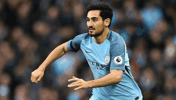 张外龙：向余望是中国足球未来的重要资源，我曾帮他重建信心（张外龙：向余望是国足未来的关键财富，我曾帮助他重拾信心）