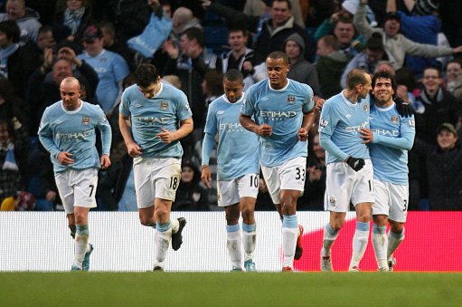 曼联4-1狼队全场数据：射正次数10-2，控球率超6成