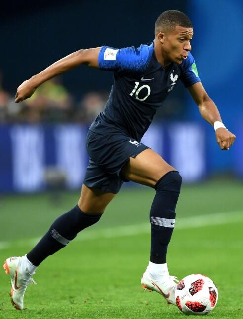 欧冠今夜观赛指南：皇马再遇曼城；多特主场迎战闪耀哥（欧冠今夜看点：皇马再战曼城，多特坐镇主场迎战闪耀哥）