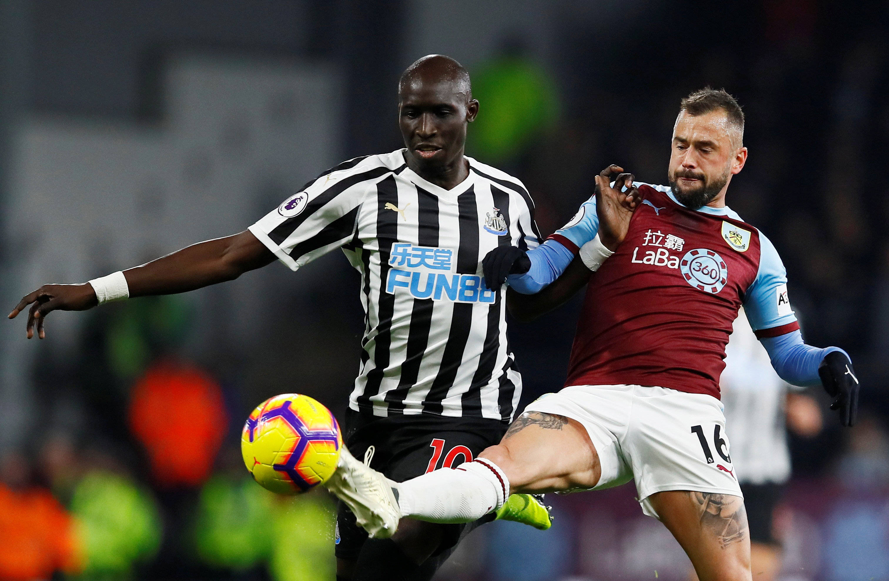 韩国国脚吴贤揆：明年世界杯我想再次创造2002年世界杯的辉煌（韩国国脚吴贤揆：盼在明年世界杯重现2002年辉煌）