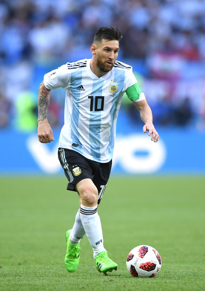 斯卢茨基：这是于汉超生涯最后一场比赛，明年加入申花教练组