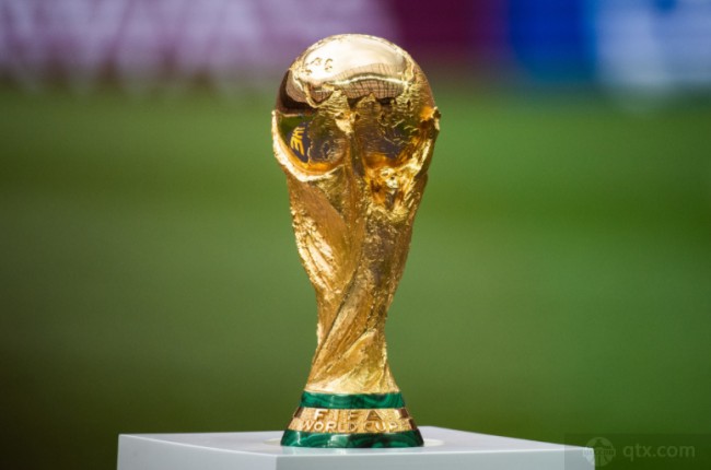 九／十月中超月度最佳球员候选：莱昂纳多、卡扎、罗慕洛在列（中超9-10月月度最佳球员候选出炉：莱昂纳多、卡扎、罗慕洛入围）